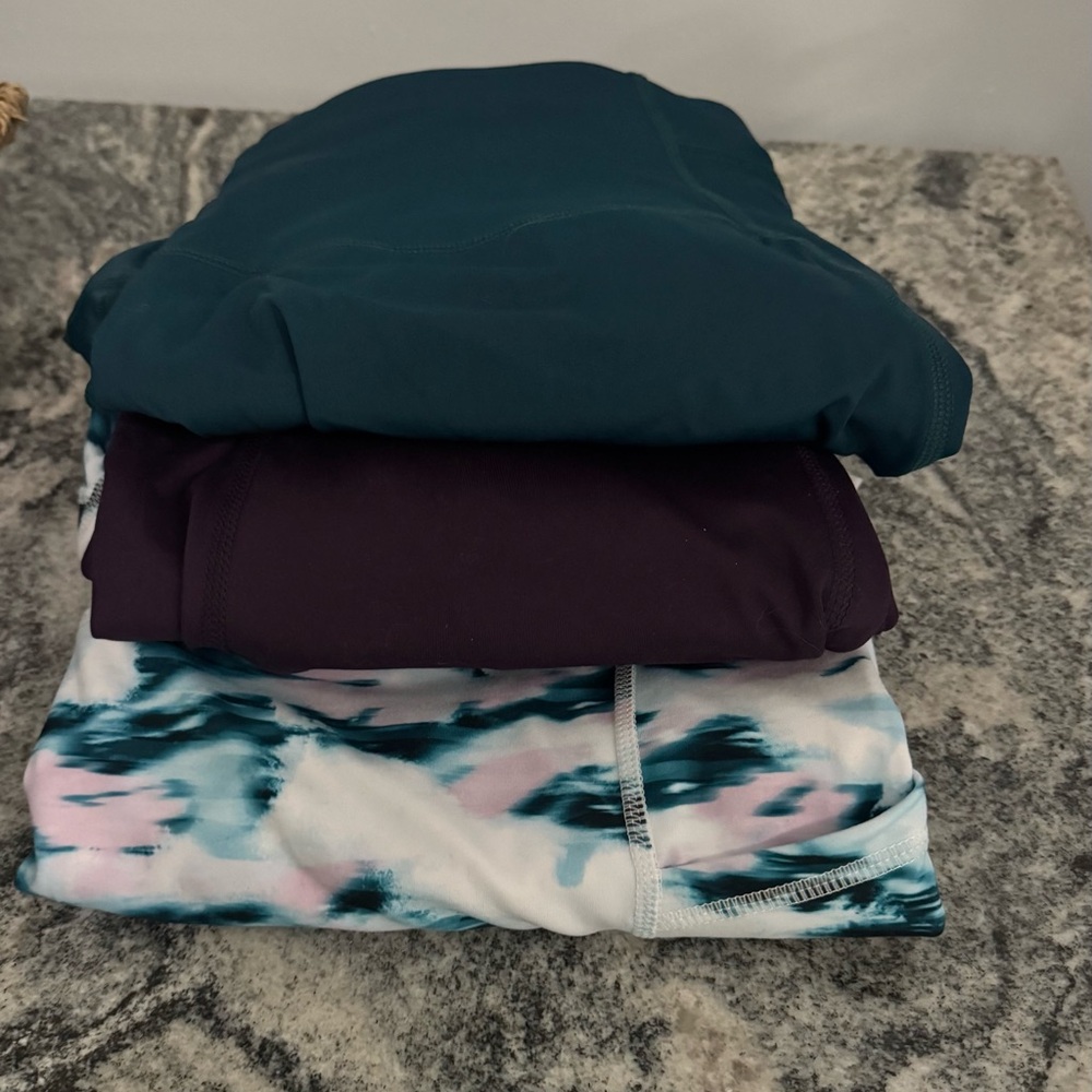3 pc Reseller Lot - activewear leggings